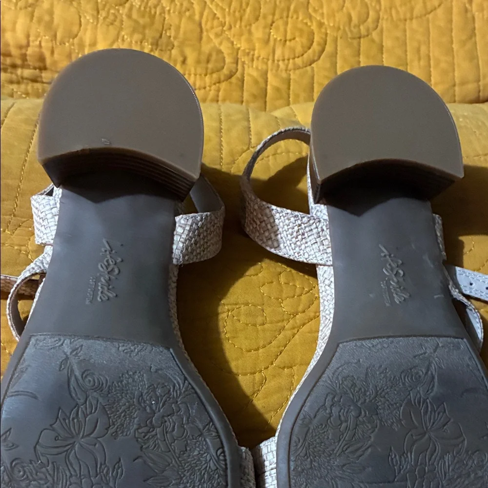 Life Stride Beige Strappy Woven Flat Sandals